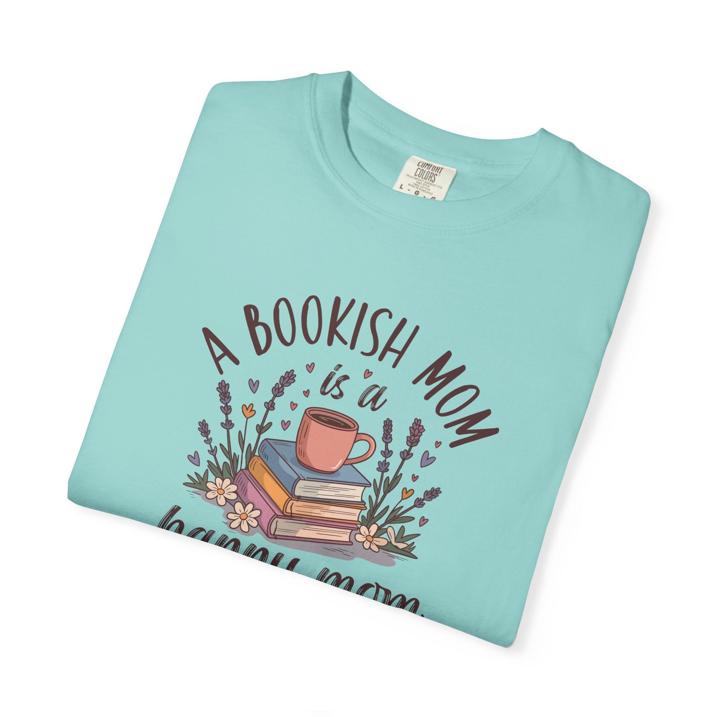 A Bookish Mom Tee