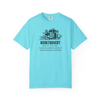 Booktrovert Tee