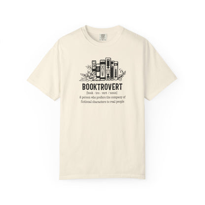 Booktrovert Tee