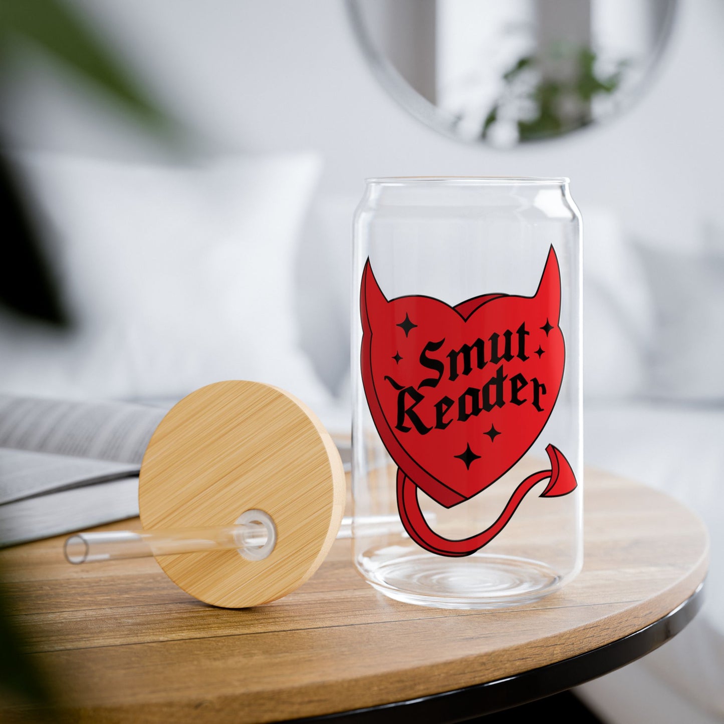 Smut Reader Sipper Glass
