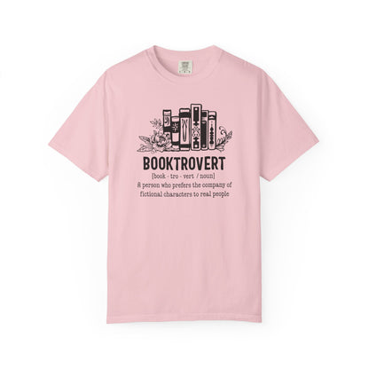 Booktrovert Tee