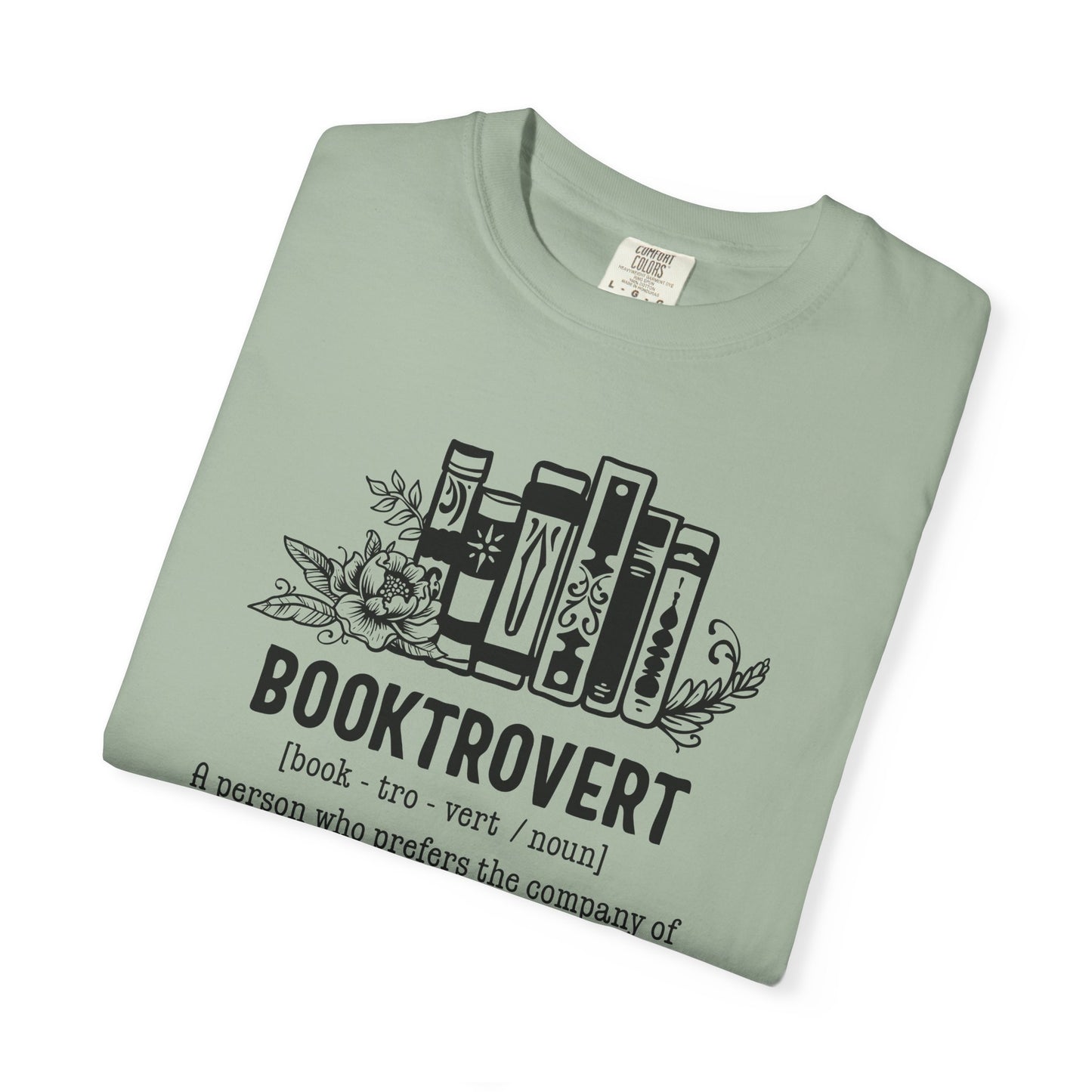 Booktrovert Tee