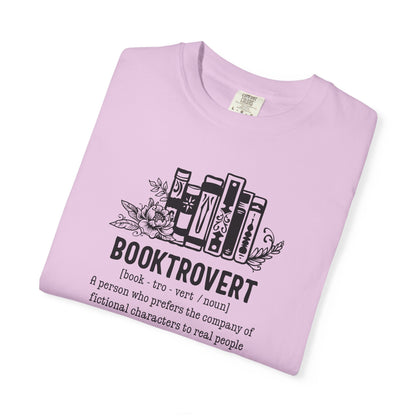 Booktrovert Tee