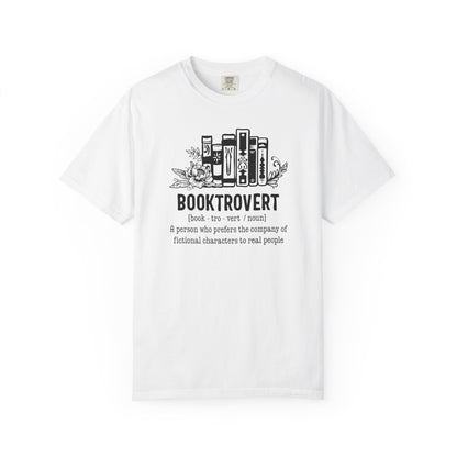 Booktrovert Tee