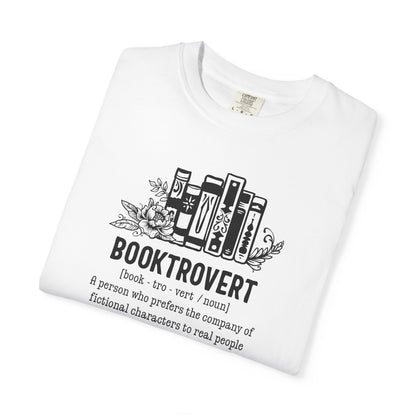 Booktrovert Tee