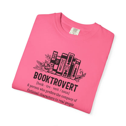 Booktrovert Tee
