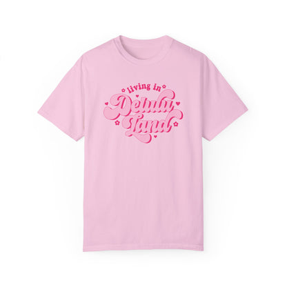 Delulu Land Tee