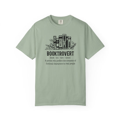Booktrovert Tee