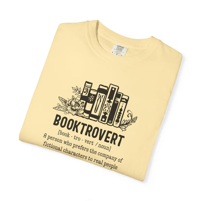Booktrovert Tee