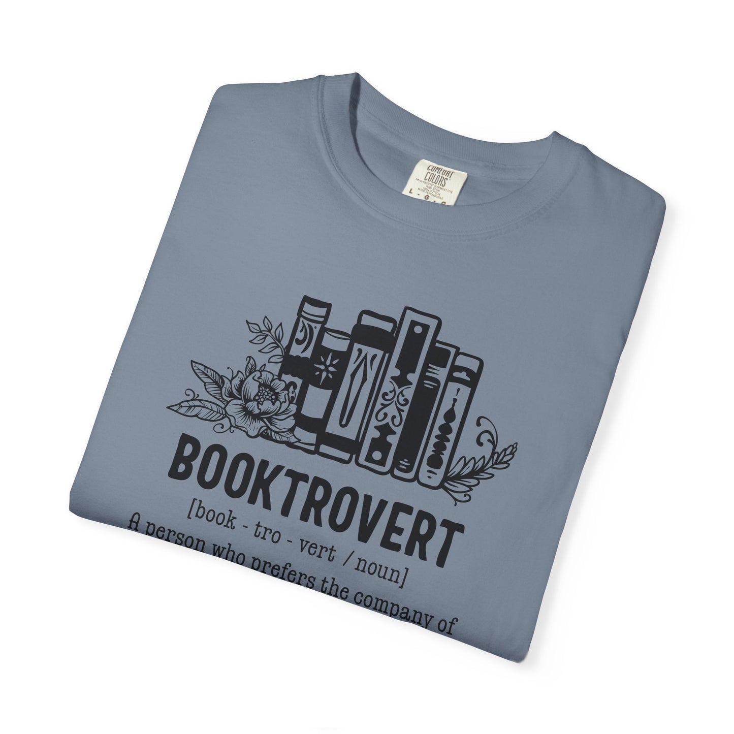 Booktrovert Tee