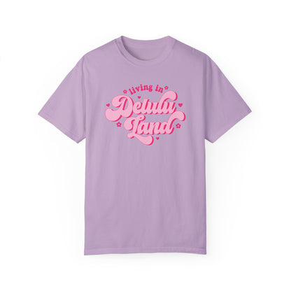 Delulu Land Tee