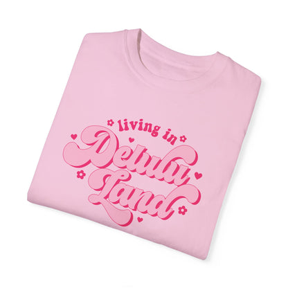 Delulu Land Tee