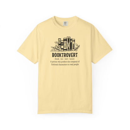 Booktrovert Tee
