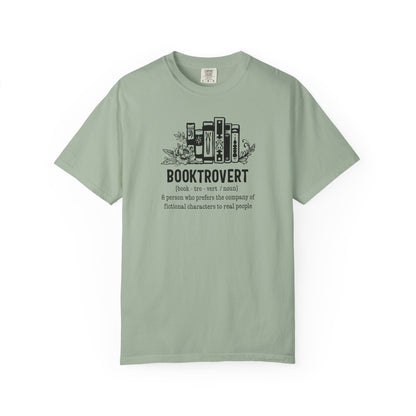 Booktrovert Tee