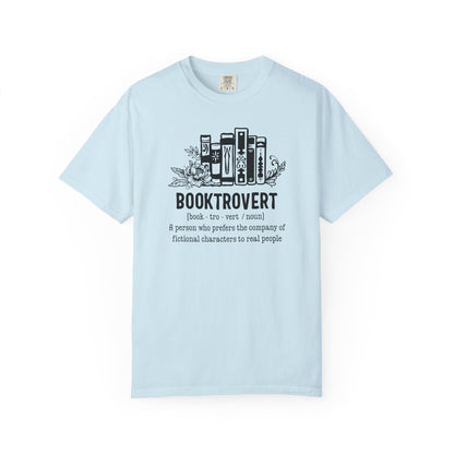 Booktrovert Tee