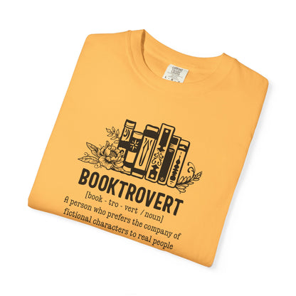 Booktrovert Tee