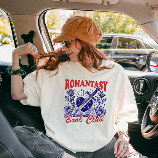 Romantasy Tee